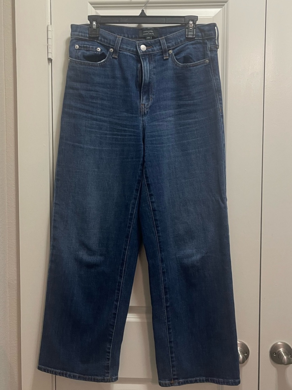 Women’s straight leg jean